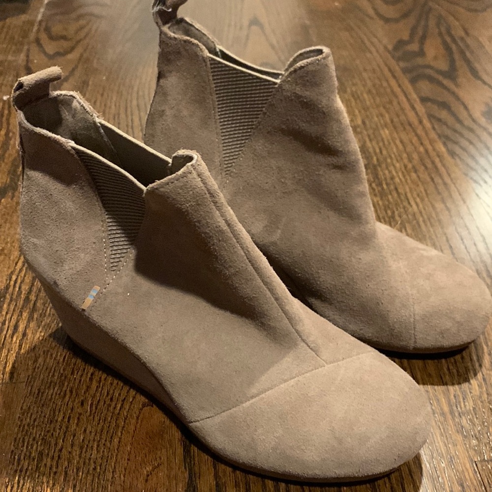 Toms suede booties.
